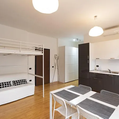 Pastorelli Romolo Navigli Parco Baden Powell Apartament Mediolan